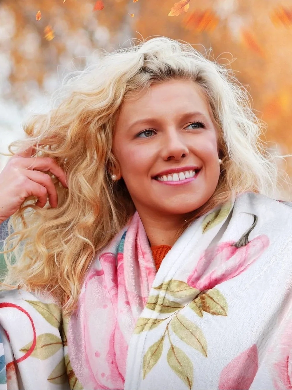 *BUY NOW* Pink Pumpkins & Leaves Small Throw Blanket